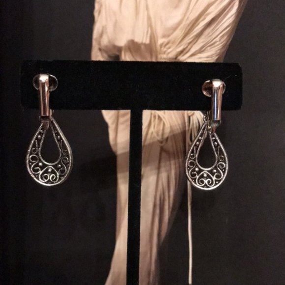 Antique Marcasite Sterling Silver Clip-On Earrings - Picture 4 of 9